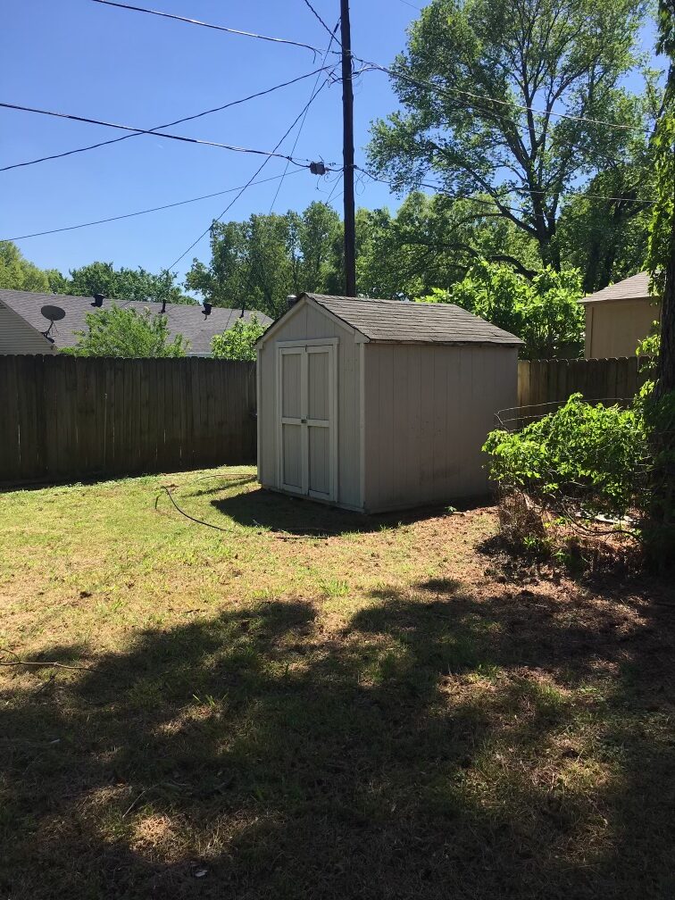 Residential: 2311 Carrolton Dr., Southaven, MS 38671